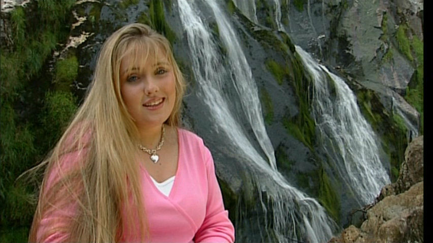 Chloë in pink.jpg