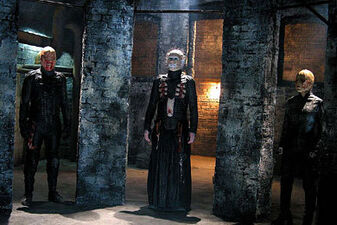 Hellraiser-Deader-hellraiser-1986314-390-260.jpg