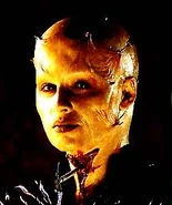 661320-hellraiser centerr super.jpg (10 KB) Dreamer