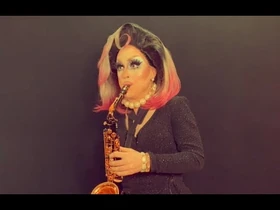 Drag_Queen_Saxophone_-_Paule_Maurice_-_Tableaux_de_Provence;_II._Cansoun_Per_Ma_Mio