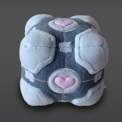 Companion cube plush outlet