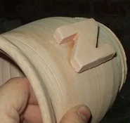 Si se quisiera se rellenan las luces con la barbotina de papel
