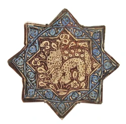 Iran, fin du XIIe siècle Céramique siliceuse, décor lustré sur glaçure opacifiée colorée