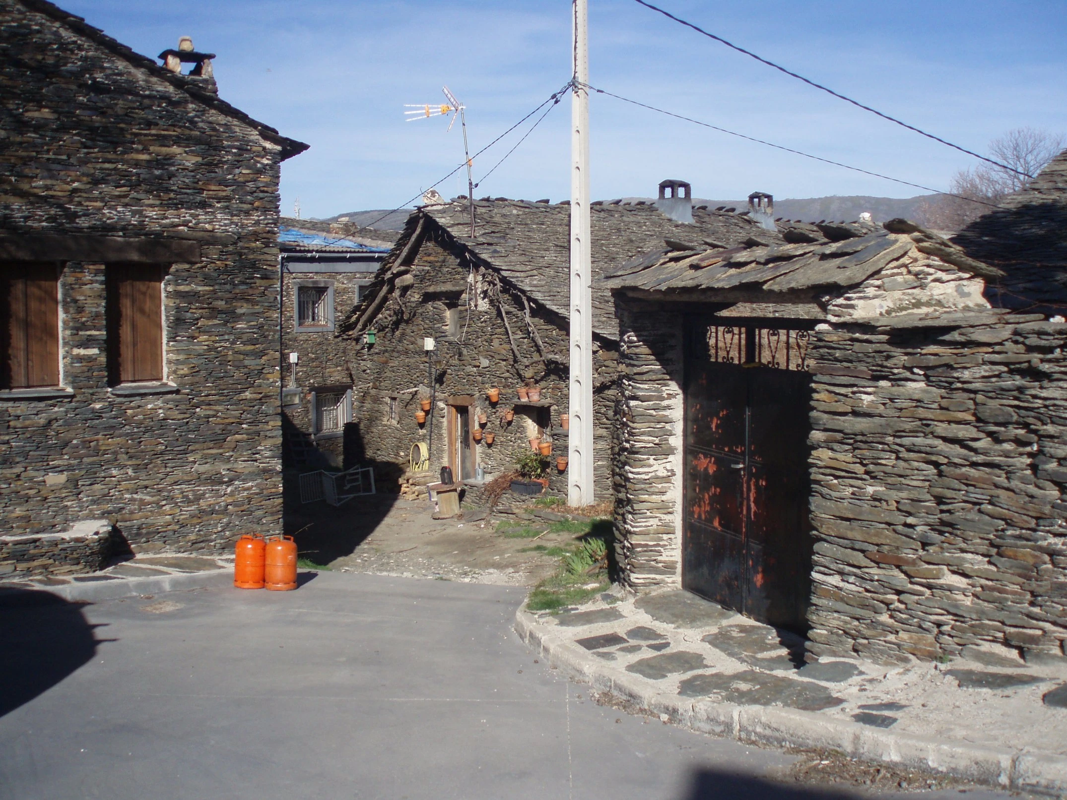 Arquitectura negra | Cerámica Wiki | Fandom, image size:2150x1613