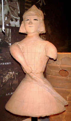 Póster de la escultura de la tumba de Japón Nterra Cotta Warrior  significado para enterrar en una tumba (Haniwa) japonesa tardía Kofun  Periodo del