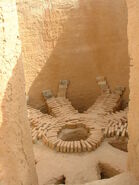 Interior de horno de ladrillos y colocación en Tozeur, Tunez.