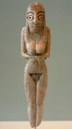 Egypte louvre 314.jpg (60 kB) Estatuilla femenina de marfil de época Amratiense