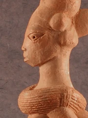 Female Statue48 cm tallAge: 900 to 1,500 years