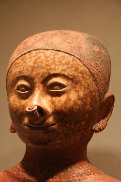 Detalle de una escultura del estilo denominado chinesco. Cultura de Nayarit, , Nayarit ().