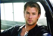 Chris-Hemsworth-chris-hemsworth-27850848-350-234