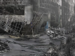 The earthquake left the city in ruins