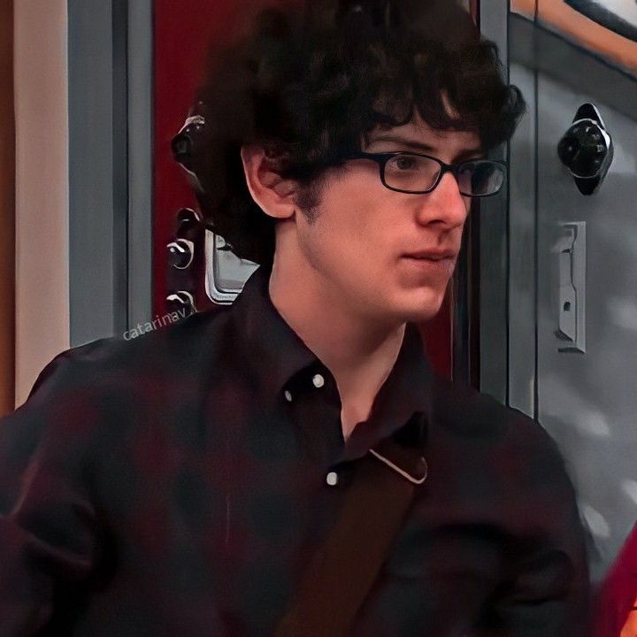 Robbie Shapiro | Characters Media Wiki | Fandom