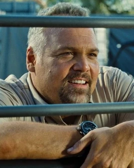 Vic Jurassic World 2015