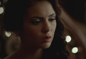 The Vampire Diaries - Elena Gilbert 3 - Nina Dobrev.jpg