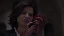 Once Upon A Time - Regina Mills 21 - Lana Parrilla