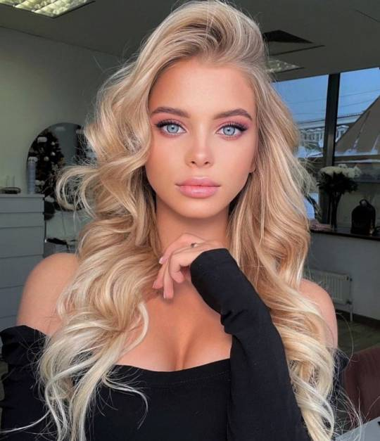 Instagram Crush: Alla Bruletova (26 Photos) Russian beauty, Model, Pretty redhea