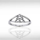Annie's Triquetra Ring