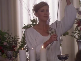 4x01-priestess-funeral
