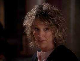 7x01MrsWinterbourne