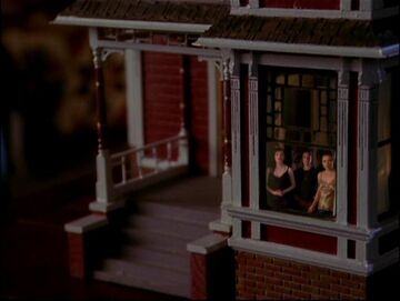 Halliwell manor dollhouse new arrivals
