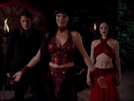 Vampire-queen-rowan-paige2