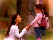 Phoebe avec sa fille.jpg