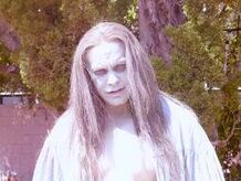 Майкл Бэйли Смит в   на съемочной площадке 3 сезона 