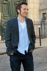 SeamusParis.jpg (109 KB) At Comic Con in Paris, France - July 2, 2011