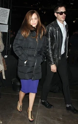 RoseLeavingDonna1.jpg (62 KB)