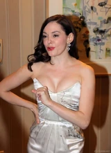 Rosewhite2.jpg (66 KB) thumb