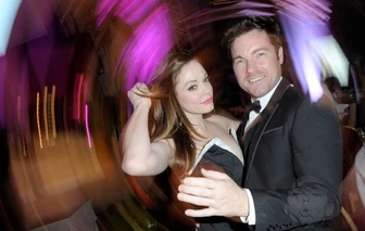 Roseorange06.jpg (60 KB)