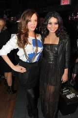 RoseLeila15.jpg (75 KB)