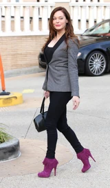 RoseBarneys01.jpg (1.93 MB) Outside Barney's New York in Los Angeles - December 17, 2011