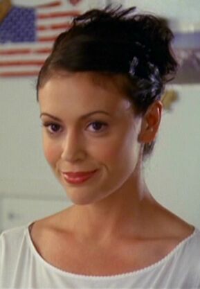 PhoebeHalliwell 002