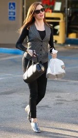 Rosenails8.jpg (5.47 MB)