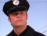 1x17-NicholasCop