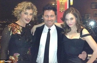 RoseAustria4.jpg (45 KB)