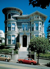 A Victorian Home in Alamo Square