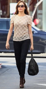 RoseBTsalon4.jpg (789 KB)