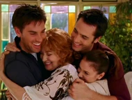 Penny shares a hug with Phoebe, Coop & Christopher before returning to her time