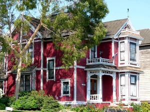 Halliwell Manor1