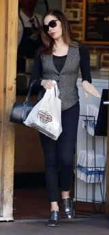 Rosenails2.jpg (934 KB)