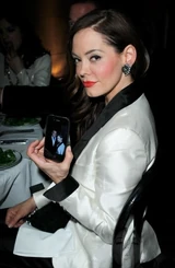 Roseamfar13.jpg (112 KB)