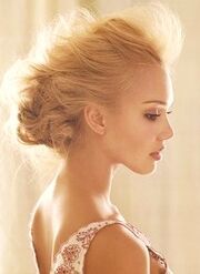 Jessica-alba-curly-braided-blonde-updo-hairstyle