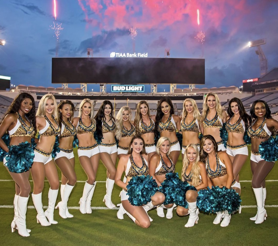 Jacksonville Jaguars Cheerleaders Jags Cheerleaders Roar Of The