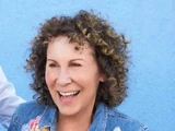 Rhea Perlman