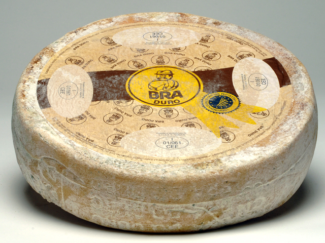 Bra cheese - Wikipedia