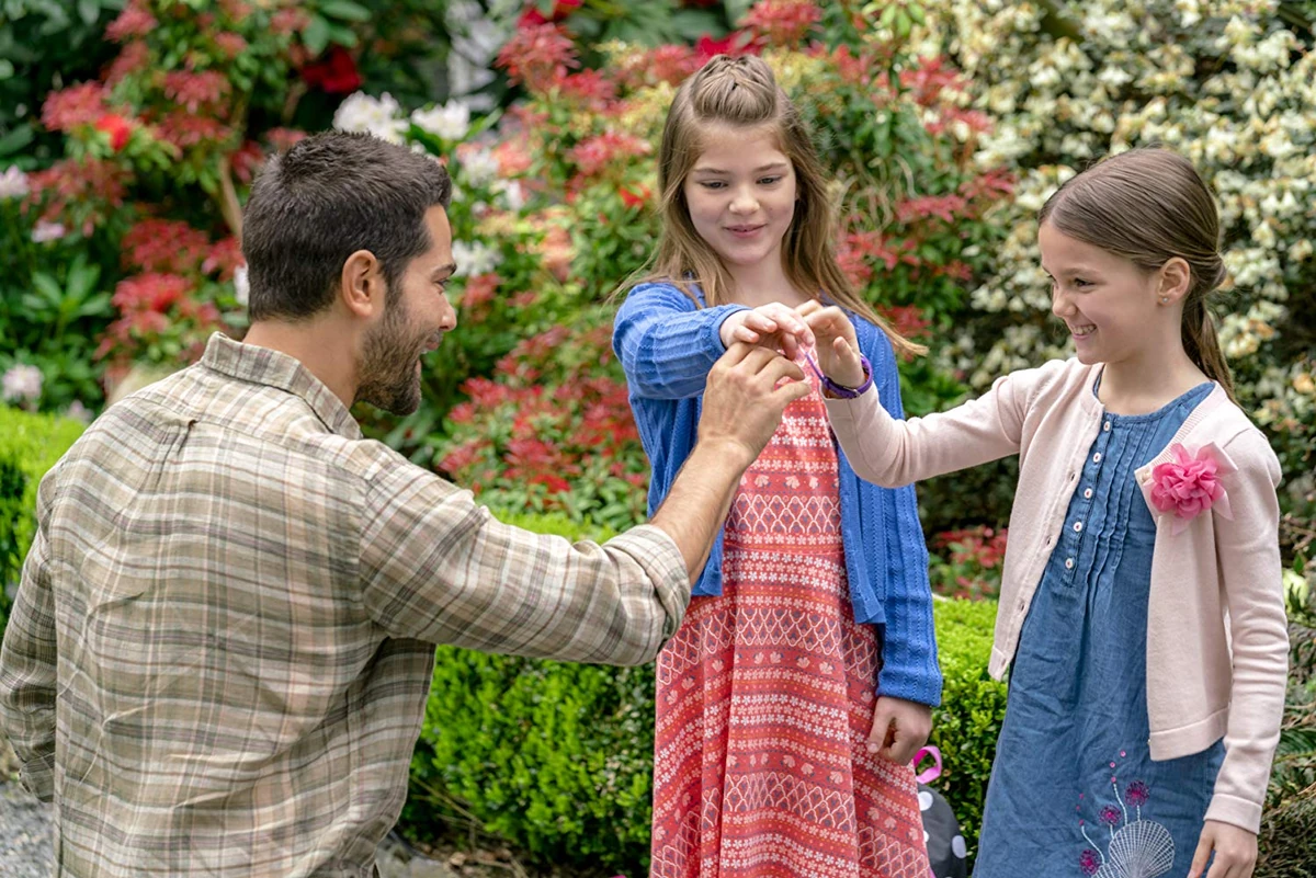 Photographs and Memories | Chesapeake Shores Wikia | Fandom