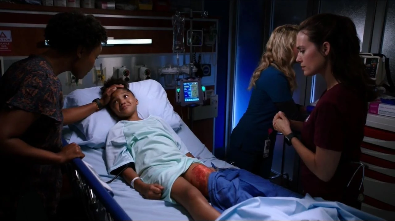 медики чикаго сериал 5 сезон. медики чикаго 6 сезон. медики чикаго дата выхода 9. медики чикаго эмили фостер. медики чикаго доктор мэннинг.