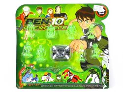 Ben 10 オムニトリックスUltimate Omnitrix BEN 10 ULTIMATE OMNITRIX w/ 4 action figure w/ small figure